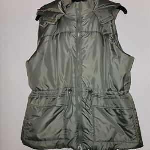 New Look Green Puffer Vest Size XL
